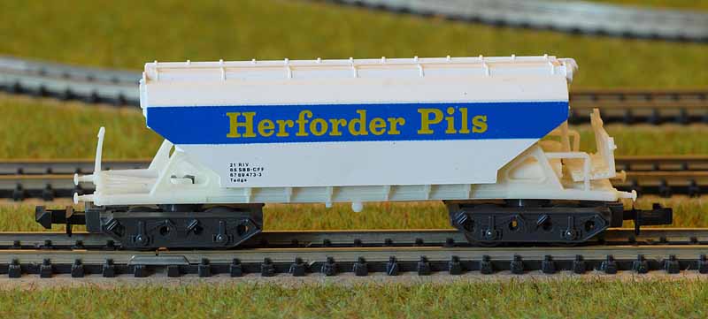 Vagón tolva 4 ejes -Herforder Pils- (Ref 480).jpg